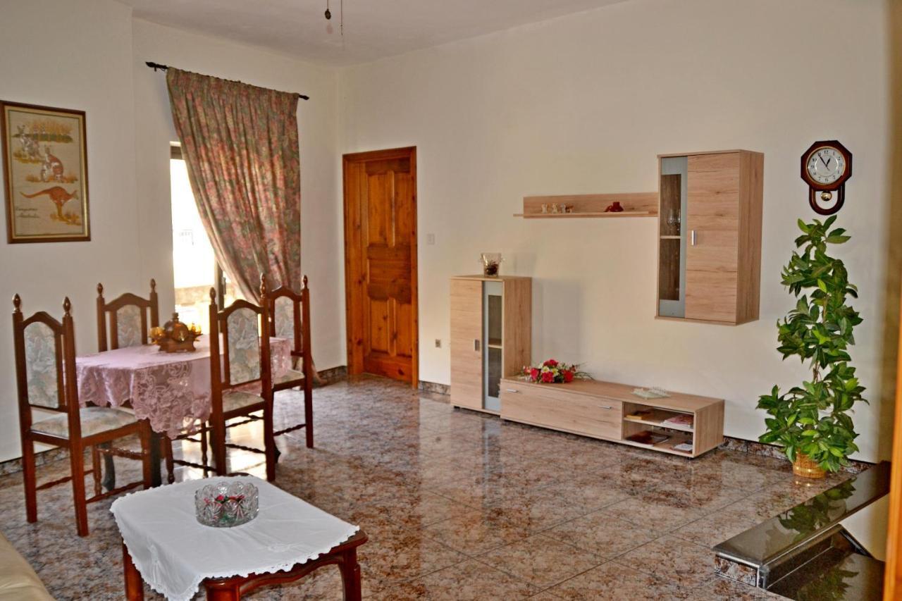Silia's Maisonette Marsaskala
