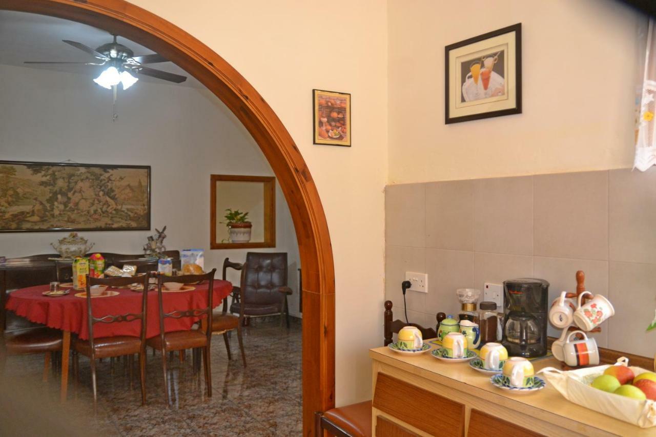 Silia's Maisonette Rum i privatbostad Marsaskala